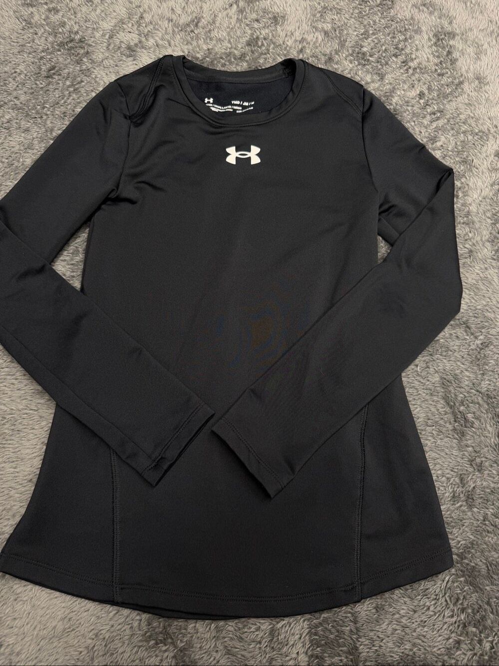 Under Armour ColdGear Youth Medium Long Sleeve Shirt!
